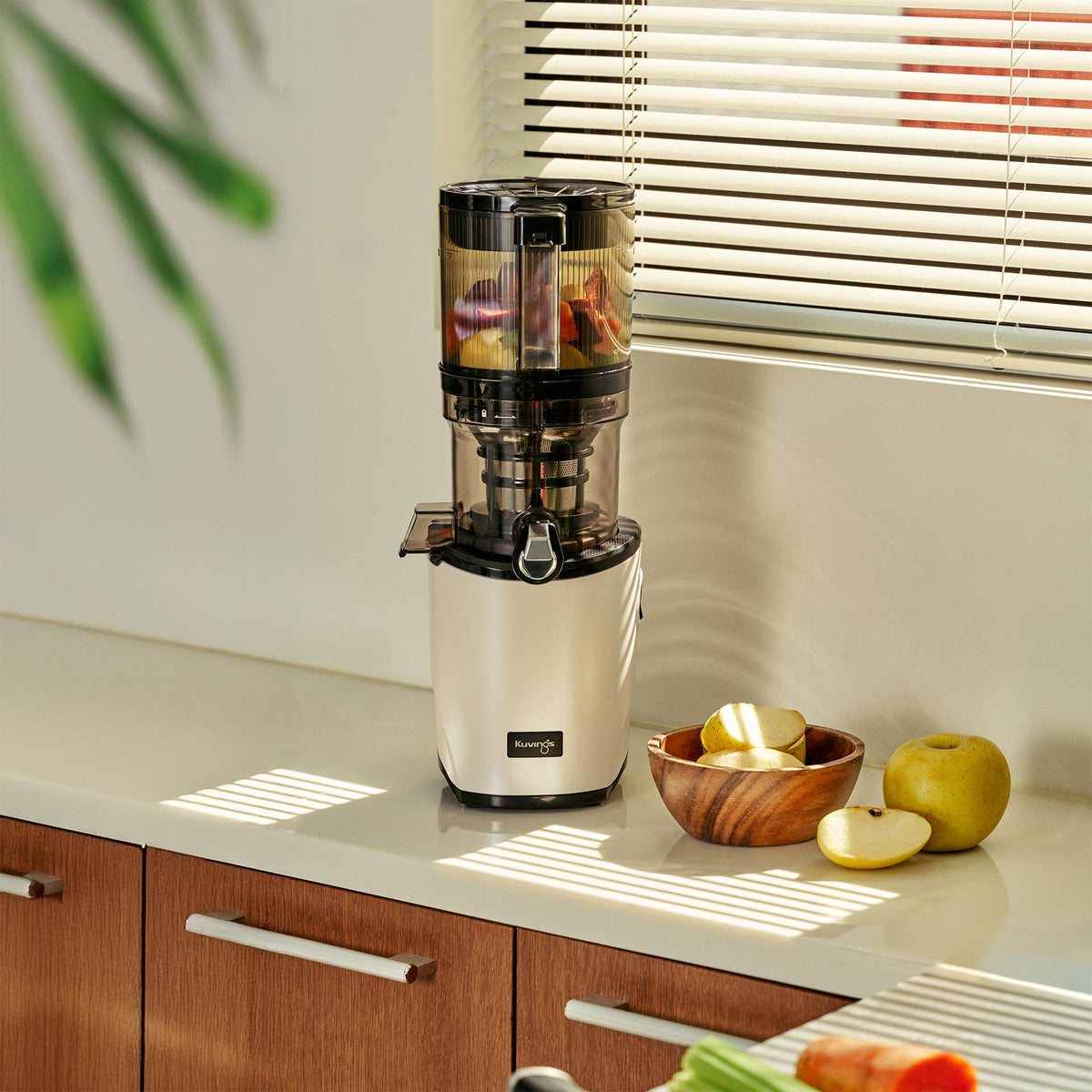 Kuvings Auto8 Slow Juicer (2. Chance)