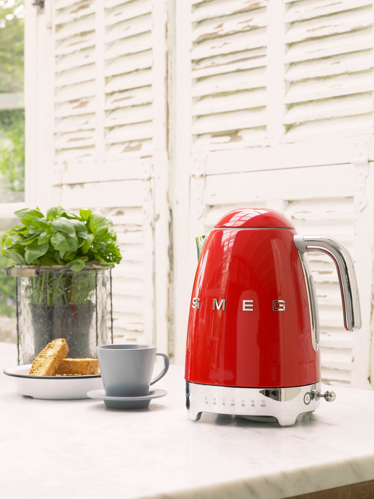 Smeg 50's Wasserkocher mit regelbarer Temperatureinstellung 1,7 L