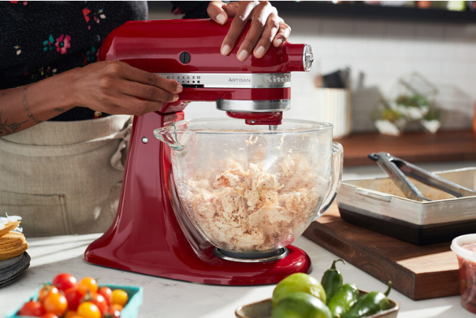 KitchenAid 4,8 L 5KSM185 Artisan Küchenmaschine Meatlover Metallfleischwolf 5KSMMGA Gr. 8 und Spritzgebäckvorsatz