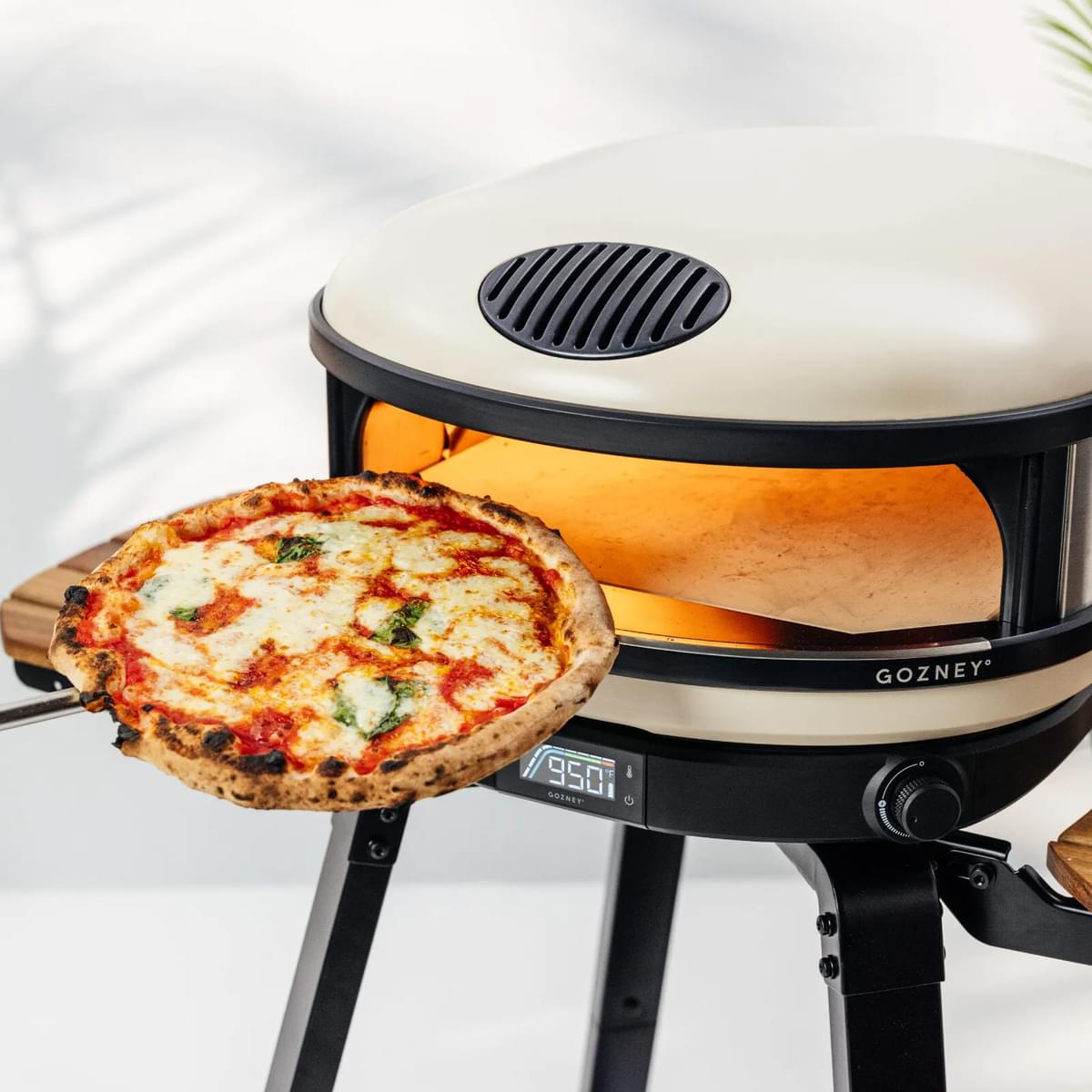 Gozney Arc XL Pizzaofen Creme mit Abdeckhaube