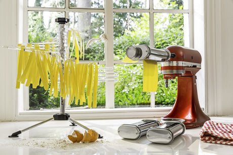 Bundle KitchenAid Nudelvorsatz mit 3 Walzen 5KSMPRA und GEFU Pastatrockner