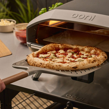 Ooni Signature Pizzaschieber perforiert