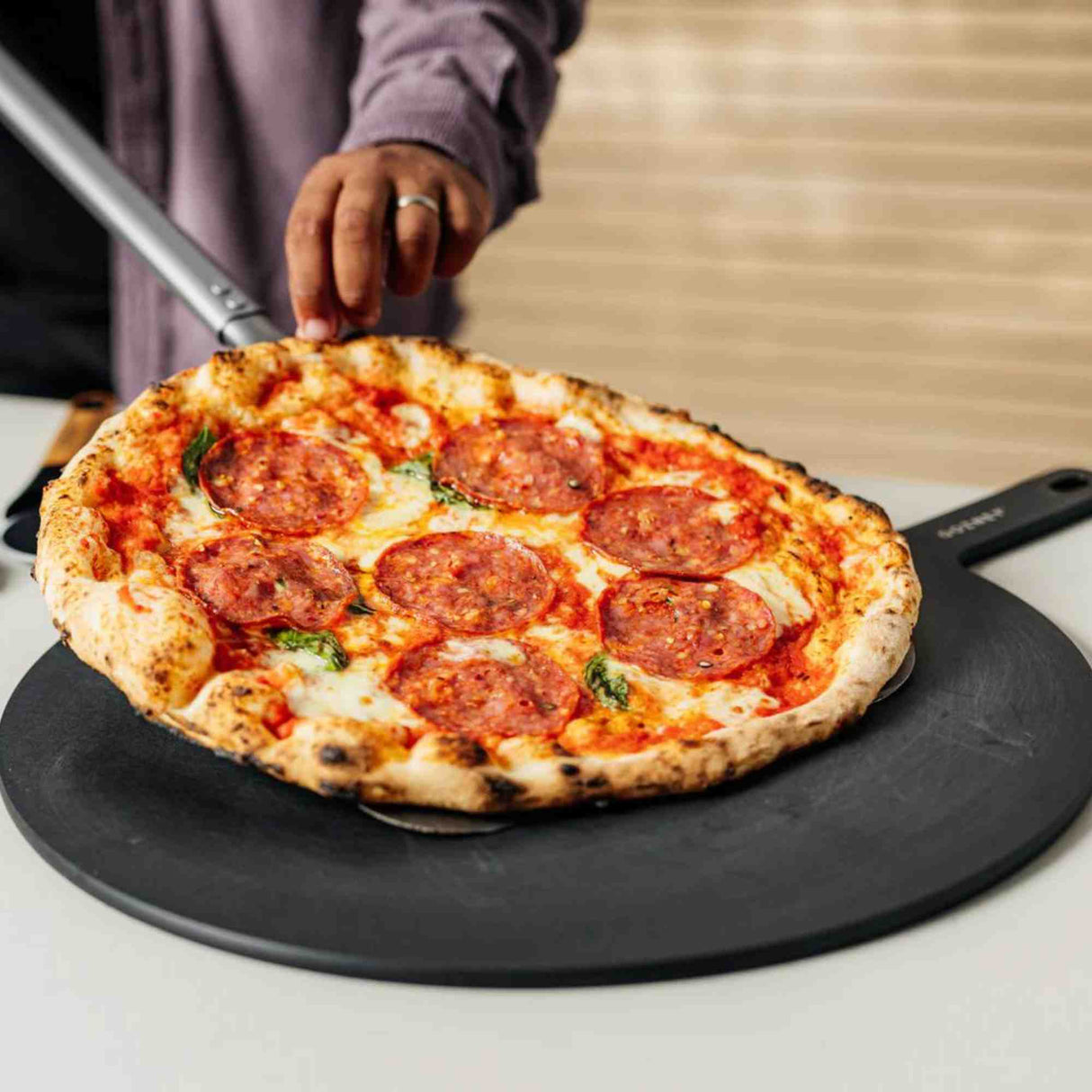 Gozney Pizza Servierteller 18"