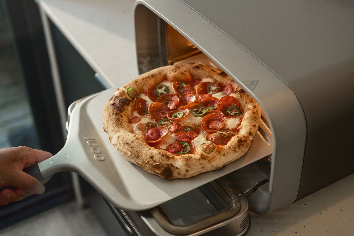 Ooni Volt 2 elektrischer Pizzaofen + GRATIS Wiegemesser