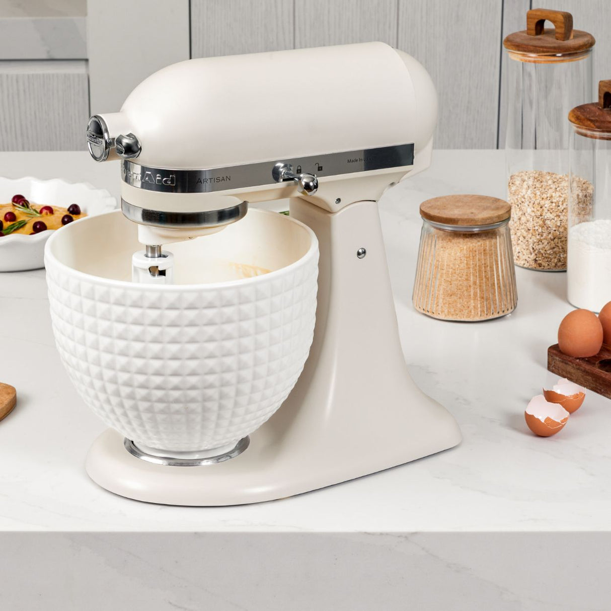 Monochrome Collection: KitchenAid Artisan 4,7 Liter Porcelain White KSM156 Küchenmaschine